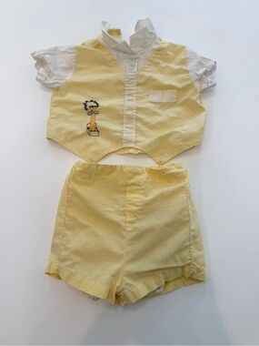 Vintage 1970s Yellow Two-Piece embroidered jack-in-the-box w lined shorts 12m